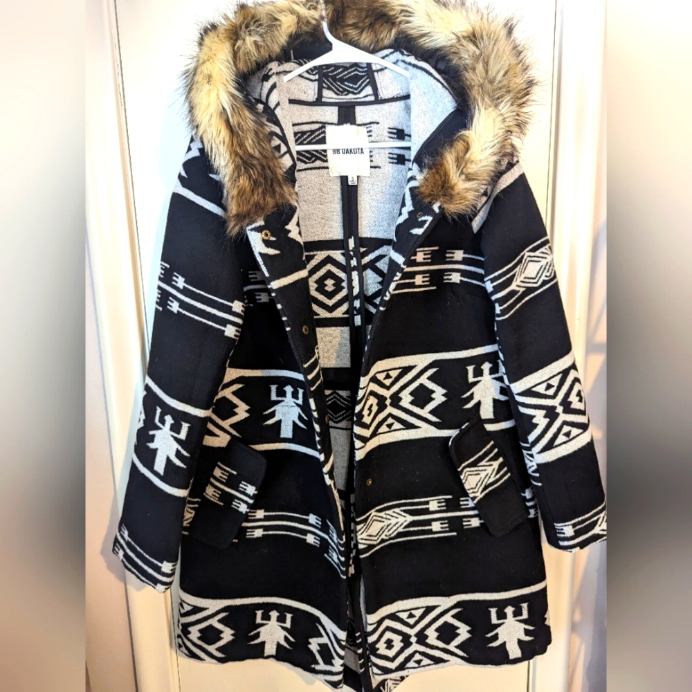 BB Dakota Tribal Aztec Print Fur Coat